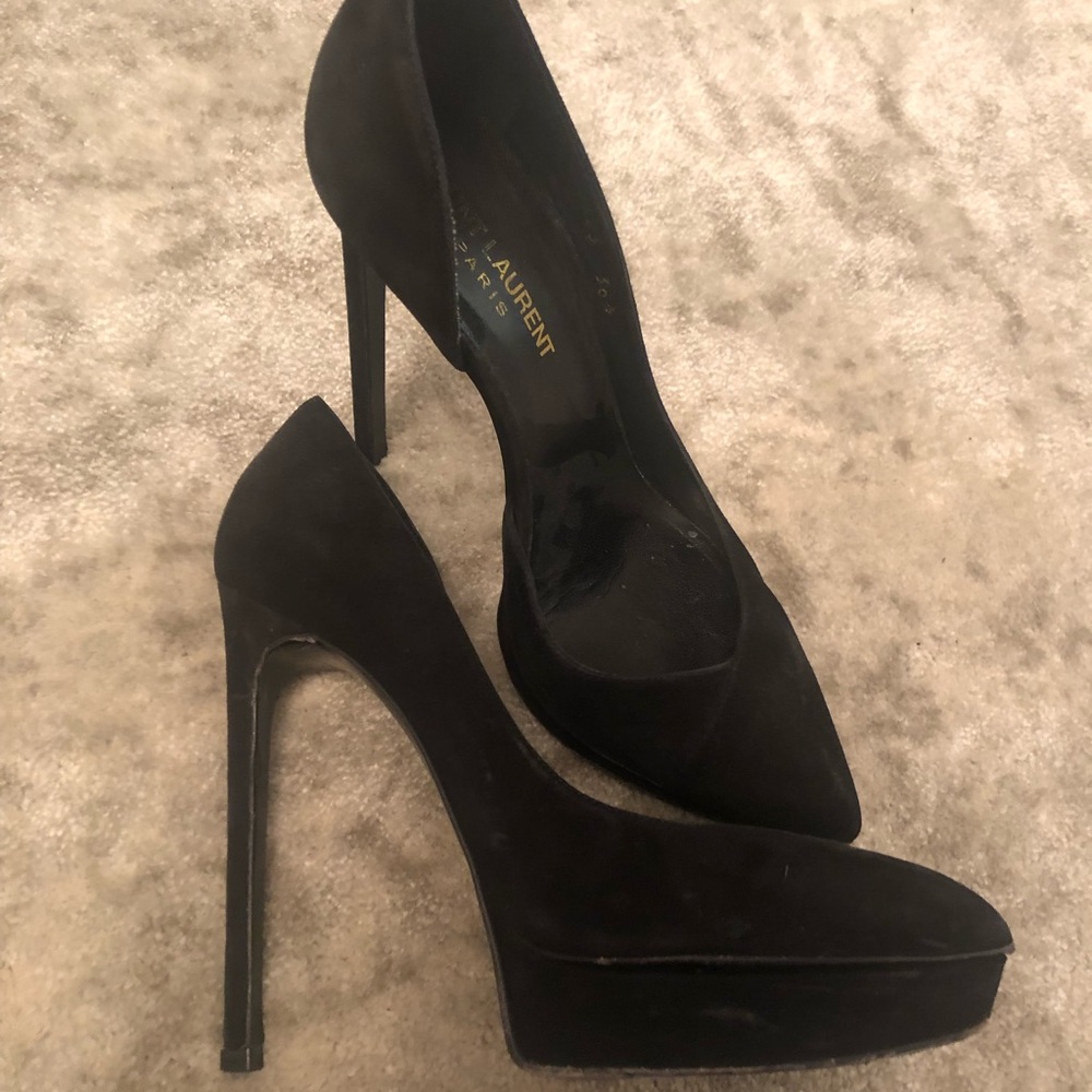 YSL Black Pumps